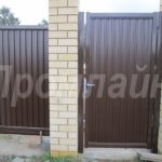 Сдвижные ворота и калитка из профнастила