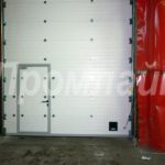 Автоматические подъемные ворота Doorhan с калиткой