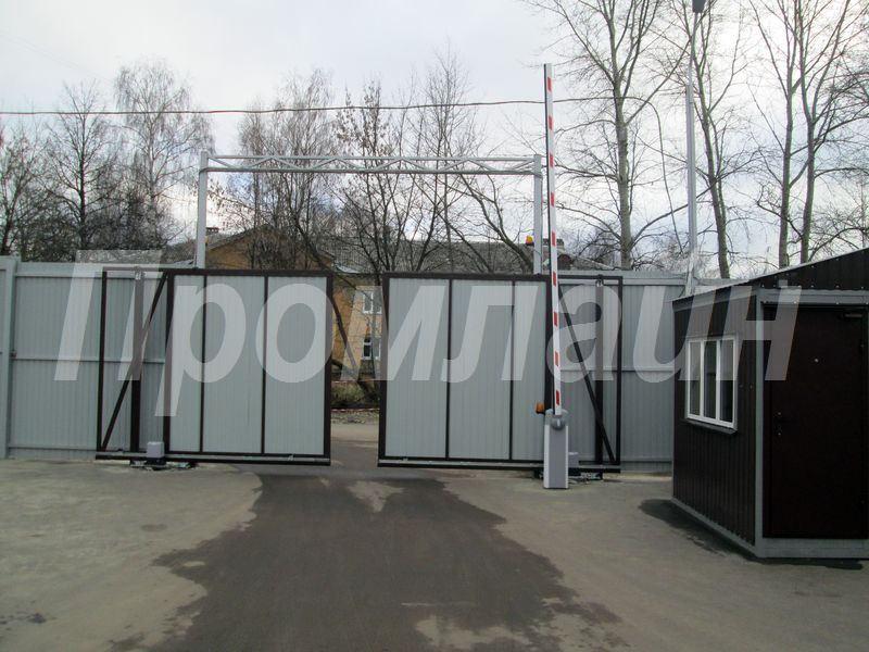 Ворота откатные из профнастила